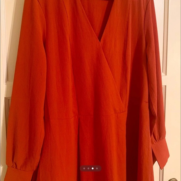 Wrap Dress - Picture 3 of 4